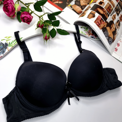 Biustonosz-gladki-usztywniany-Margaret-czarny-2 (1).png