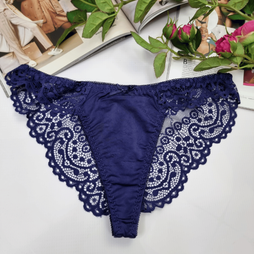 Brazyliany-koronkowe-Magnolia-granatowy-2 (2).png