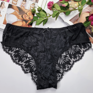 Brazyliany koronkowe z siateczką Cecylia czarny