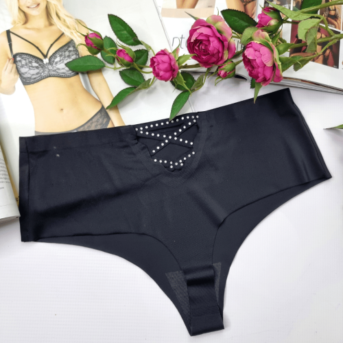 Stringi-bezszwowe-laserowo-ciete-wysoki-stan-Amanda-czarny-2 (2).png