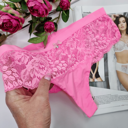 Stringi-koronkowe-wysoki-stan-z-imitacja-przewiazania-plus-size-Lavita-neonowy-rozowy-4.png