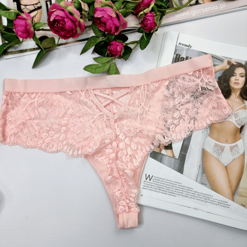 Stringi-koronkowe-wysoki-stan-z-imitacja-przewiazania-plus-size-Lavita-pudrowy-roz-2 (2).png