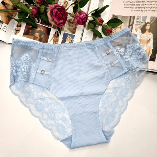 Majtki-z-haftowanej-siateczki-laserowo-ciete-wysoki-stan-Sabrina-blekitny-3.png