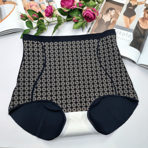 Majtki-wyszczuplajace-wysoki-stan-z-efektem-uwydatnienia-posladkow-GRACE-czarny-2 (2).png