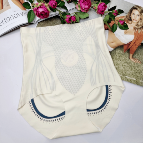 Majtki-wyszczuplajace-wysoki-stan-z-efektem-uwydatnienia-pośladkow-GRACE-No.3-ecru-2 (1).png