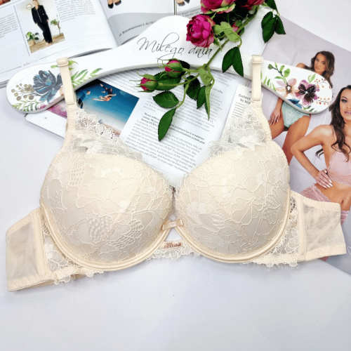 Biustonosz z koronką wzdłuż ramiączek push-up ZUZANNA cielisty 1