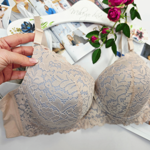 Biustonosz koronkowy usztywniany WERONIKA pudrowy róż 2