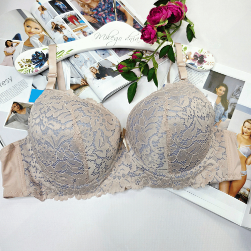 Biustonosz koronkowy usztywniany WERONIKA pudrowy róż 1