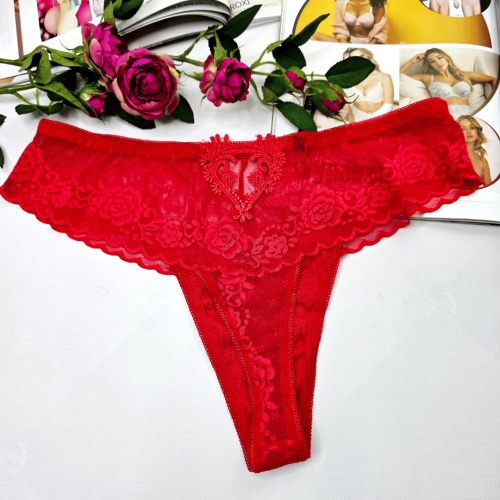 Stringi z haftowanej siateczki wysoki stan z ozdobnym tyłem plus size MARSELA czerwony  1