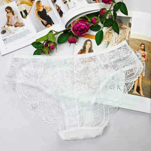 Majtki koronkowe z ozdobnymi paseczkami BIANKA biały 3