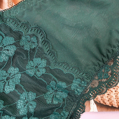 Stringi koronkowe z siateczką wysoki stan plus size ANGELINA butelkowa zieleń 3