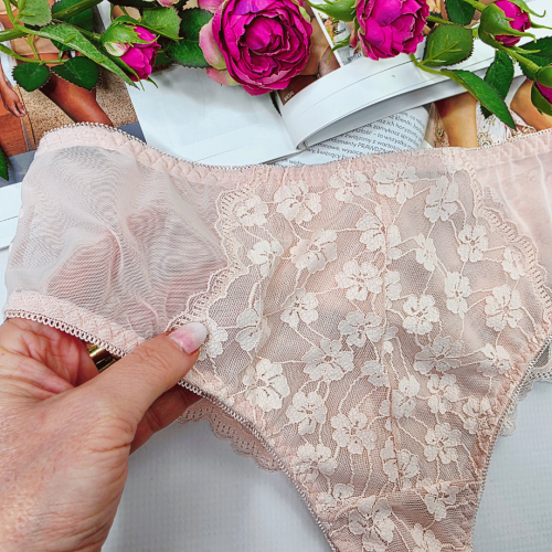 Stringi koronkowe z siateczką wysoki stan plus size ANGELINA pudrowy róż 3