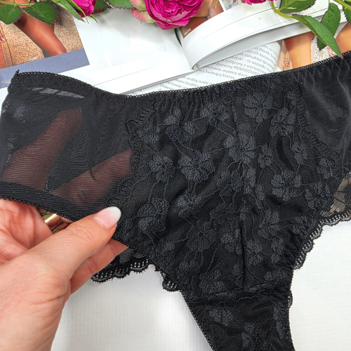 Stringi koronkowe z siateczką wysoki stan plus size ANGELINA czarny 3