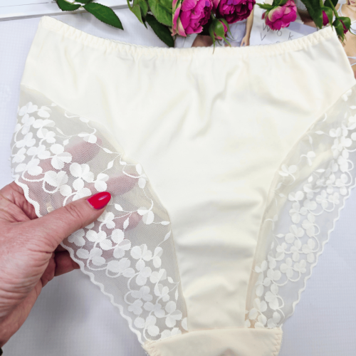 Majtki koronkowe premium wysoki stan plus size APOLONIA cielisty 3