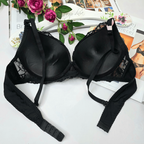 Biustonosz koronkowy mały push-up KASANDRA czarny 3