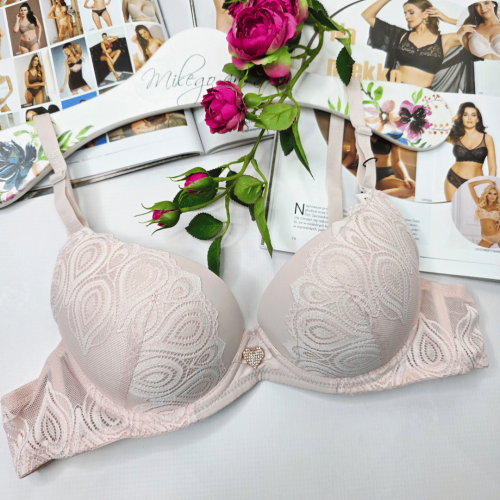 Biustonosz koronkowy lekki push-up FLORENCJA pudrowy róż 1