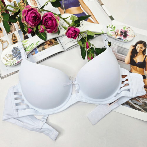 Biustonosz gładki T-shirt bra push-up CARLA biały 1