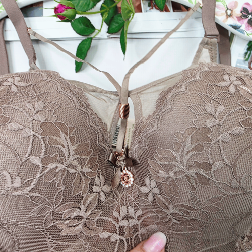 Biustonosz koronkowy z paseczkami straps i siateczką LUNA beżowy 3