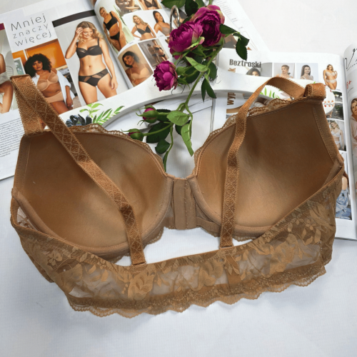 Biustonosz zapinany z przodu koronkowy RITA capucino 5