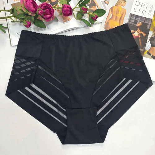 Majtki laserowo cięte z siateczką plus size wysoki stan Odette czarny 1