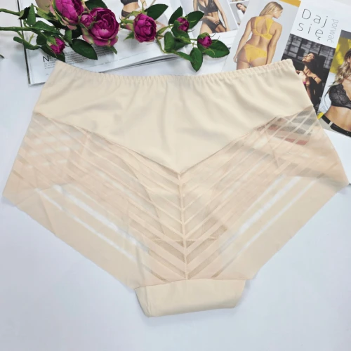 Majtki laserowo cięte z siateczką plus size wysoki stan Odette cielisty 2