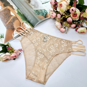 Brazyliany z paseczkami Eryka cielisty