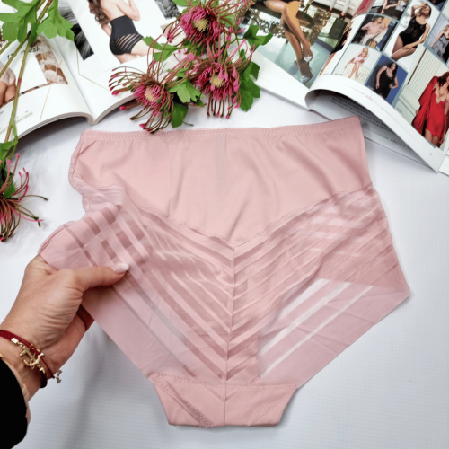 Majtki-laserowo-ciete-z-siateczka-wysoki-stan -Odette-pudrowy-roz-3.png